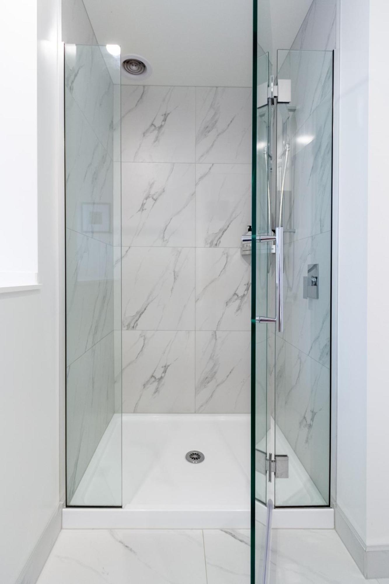Executive Suite On Lichfield Street - 2 Bed 2 Bath クライストチャーチ エクステリア 写真